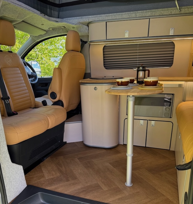 Swivel seat